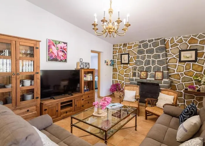 בית נופש Cerca De Aracena Castillo De Guardas By Ruralidays סביליה